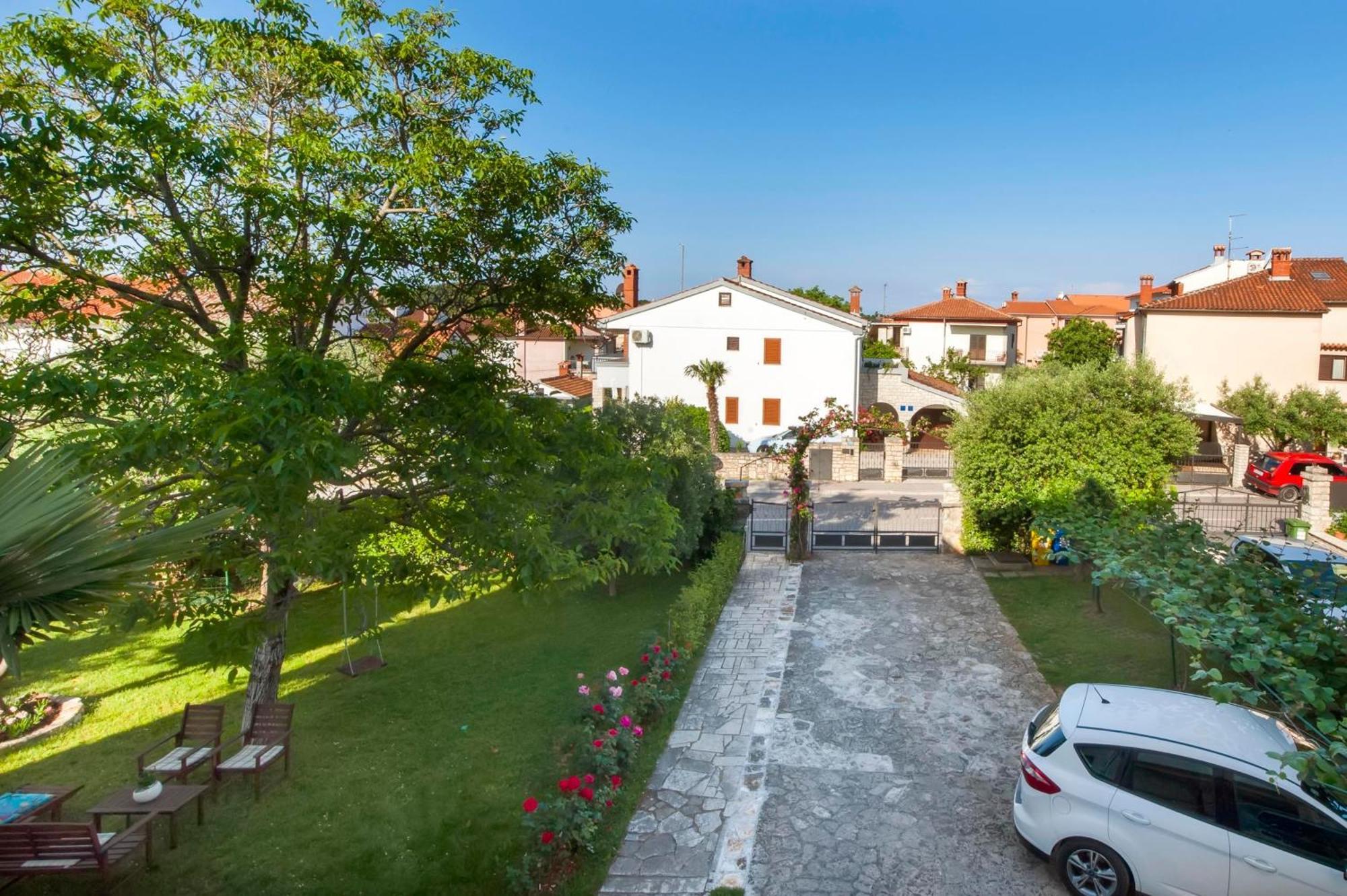 Apartments Adria ロヴィニ 部屋 写真